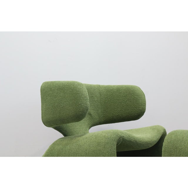 1960s Jinn Armchairs and Ottoman by Olivier Mourgue for Airborne, 1965, Set of 4 For Sale - Image 5 of 6