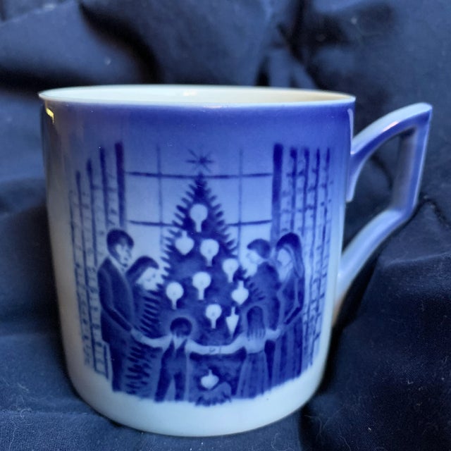 Vintage 1983 Royal Copenhagen Christmas Mug For Sale - Image 9 of 9