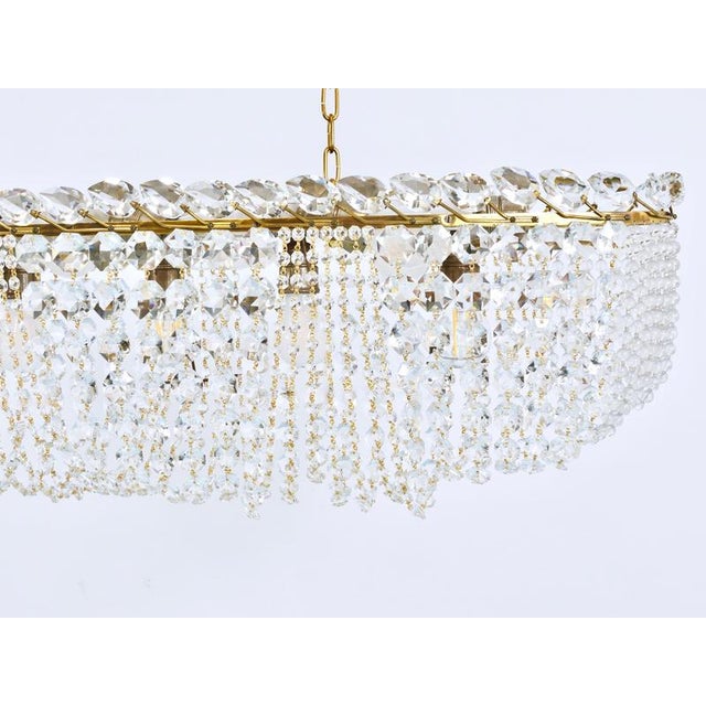 58 Zeppelin Chandelier in Crystal and Brass by J. T. Kalmar for Kalmar, Vienna, Austria, 1950s For Sale - Image 14 of 18
