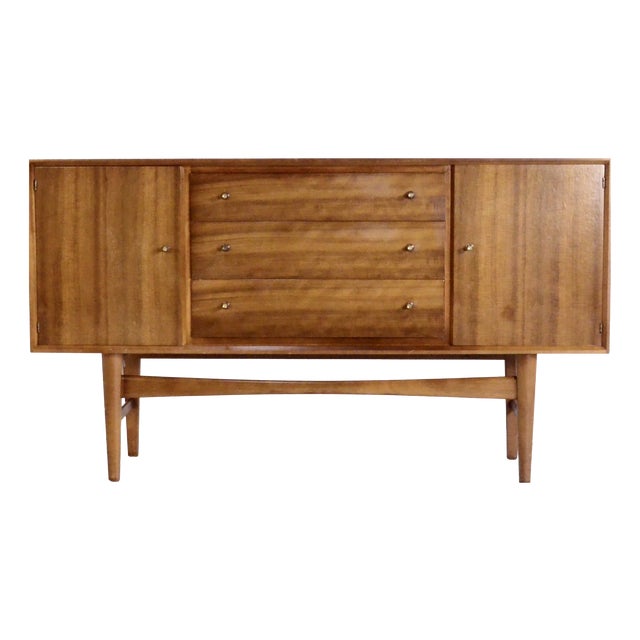 Walnut Sideboard from Gordon Russell, 1960s For Sale