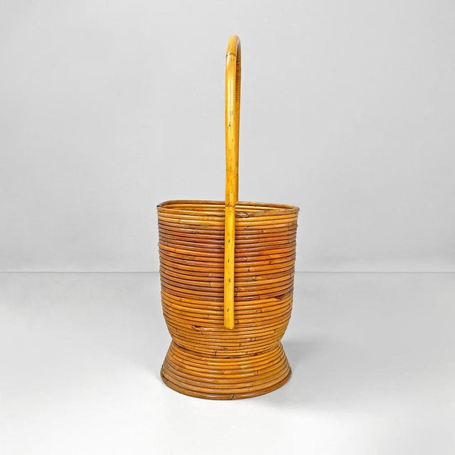 Mid-Century Modern Italian Round Rattan Umbrella Stand with Handle, 1960s For Sale - Image 3 of 18
