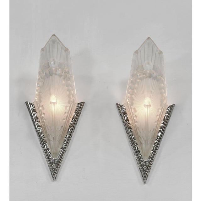 1920s A Pair of French Art Deco Wall Sconces by Charles Schneider 1930 France For Sale - Image 5 of 9