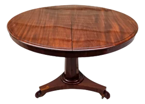 19th Century English William IV Mahogany Tilt-Top Table With a Pedestal Tri-Form Base