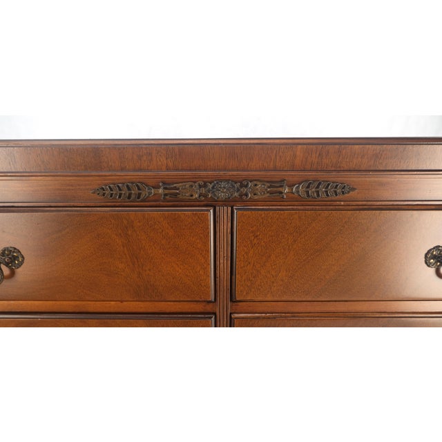 Duncan Phyve Mahogany 6 Drawers Splayed Carved Legs 6 Drawers Dresser MINT