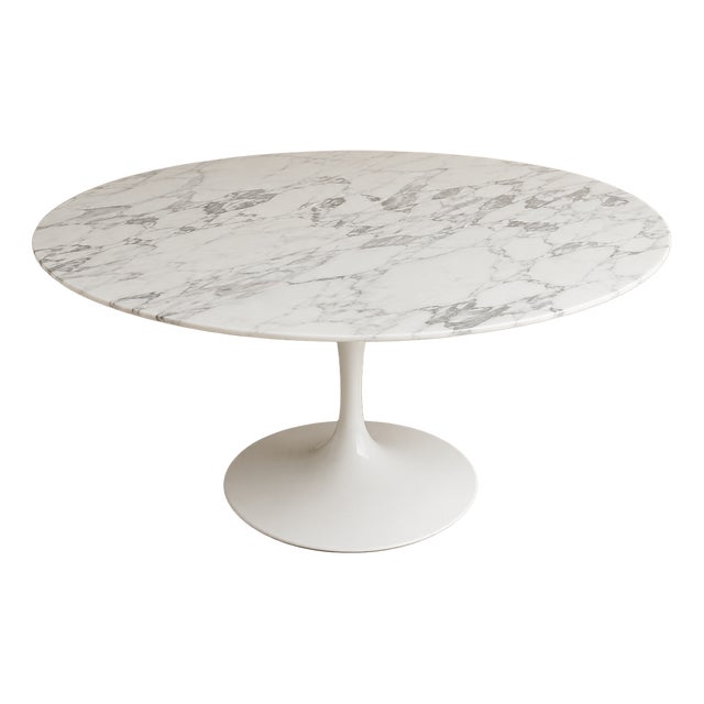 Round Table in Calacatta Marble by Eero Saarinen for Knoll, 2021 For Sale
