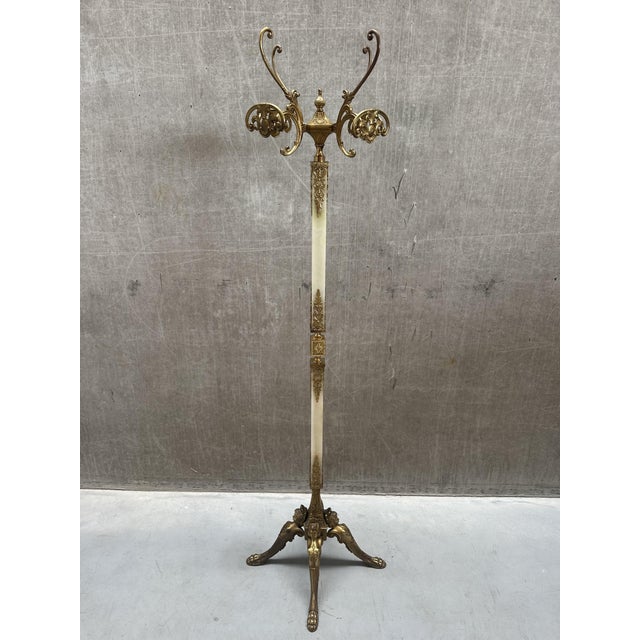 Vintage Italian Onyx Marble and Brass Hall Coat Rack with Rotating Crown and Sculptural Base, 1960s For Sale - Image 12 of 13