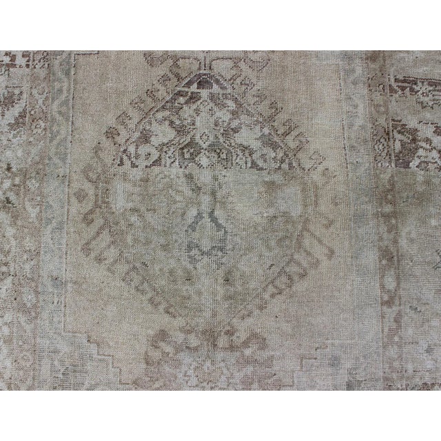 Mid 20th Century Earthy Tones Muted Turkish Oushak Rug With Faded Medallion Design For Sale - Image 5 of 8