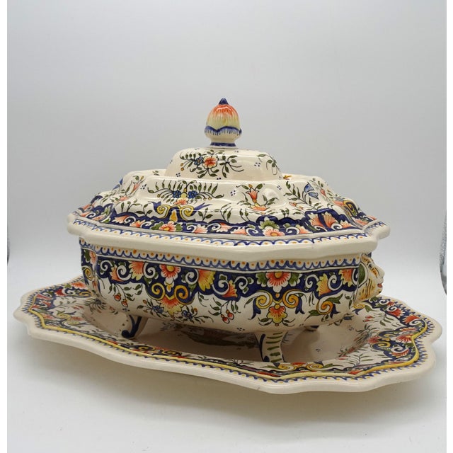 1930s Large Vintage Hand Painted French Vieux Rouen Tureen with Charger, 1930s For Sale - Image 5 of 18