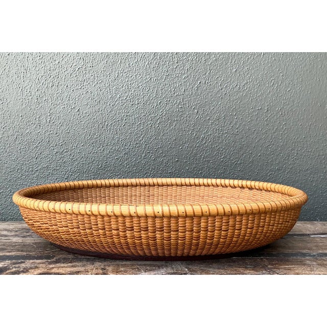 Late 20th Century Vintage Rattan Woven Nantucket Basket With Wood Base For Sale - Image 5 of 12