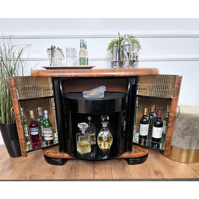Italian Art Deco Walnut Burl and Mirror Mosaic Dry Bar Cabinet, 1940s For Sale - Image 4 of 11