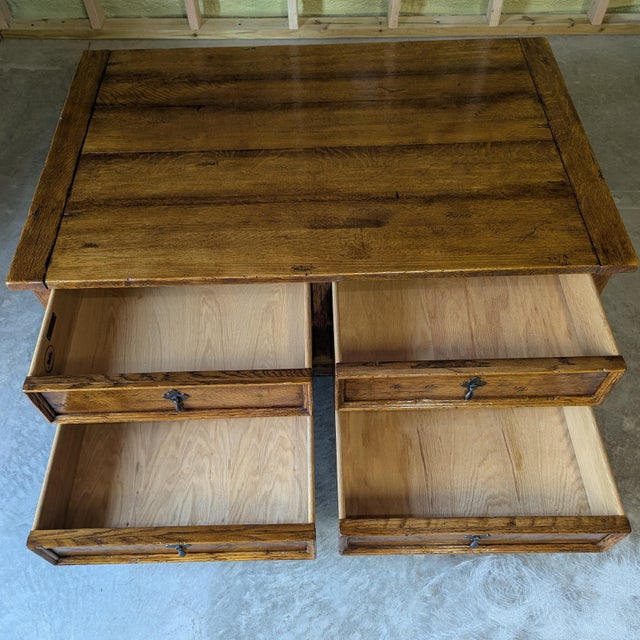 Stickley Antiquities Collection Solid Oak 4-Drawer Shelby Storage Cocktail Coffee Table For Sale In Lexington, KY - Image 6 of 10