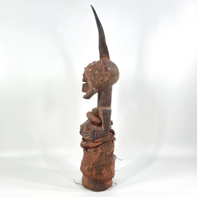African Early 20th Century Songye Nkishi Power Figure For Sale - Image 3 of 10