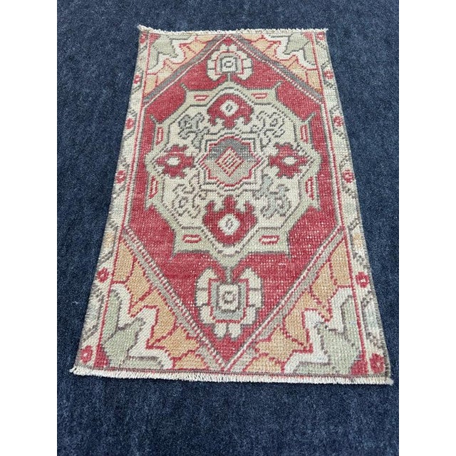 Turkish Yastik Rug 1'5" x 2'5" For Sale - Image 4 of 5