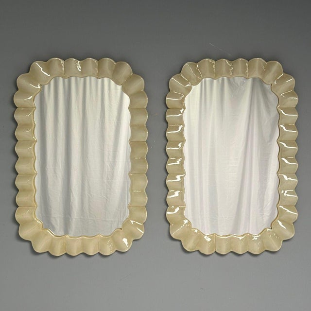 White Modern Ruffle Wall Mirrors, White Murano Glass, Brass, Italy, 21st C. For Sale - Image 8 of 14