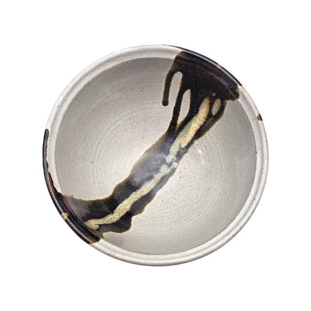 Late 20th Century California Studio Pottery Stoneware Bowl With Drip Glaze Decoration 7" For Sale - Image 5 of 10