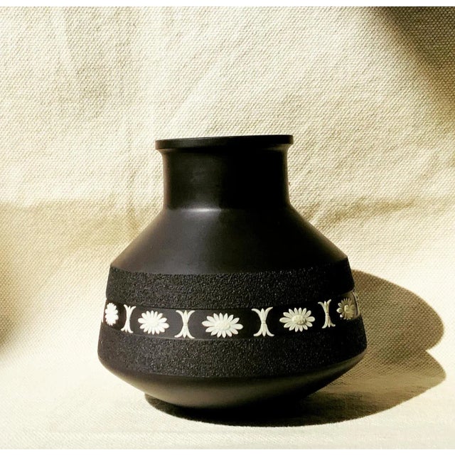 Stone Wedgwood Black Basalt Mid Century Vase by Peter Wall For Sale - Image 7 of 7