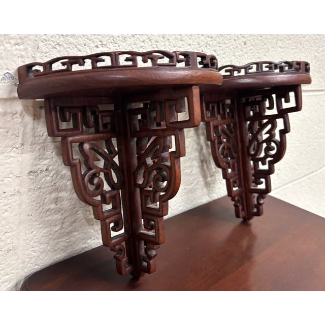 Vintage Chinese Chippendale Pierced Fretwork Wall Brackets - Pair For Sale In Kansas City - Image 6 of 9