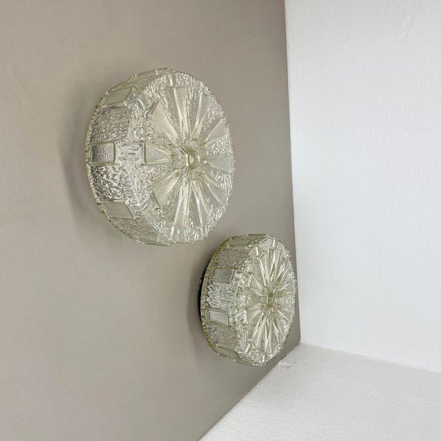 Article: set of 2 Wall light sconce, also useable as ceiling lights Origin: Germany Producer: Hillebrand Leuchten Age:...