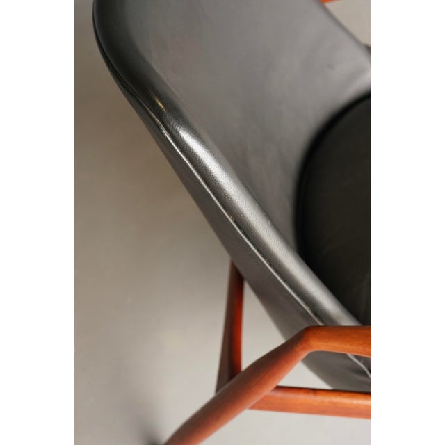 Seal Easy Chair in Leather and Teak by Ib Kofod-Larsen for OPE, Sweden, 1960s For Sale - Image 14 of 18
