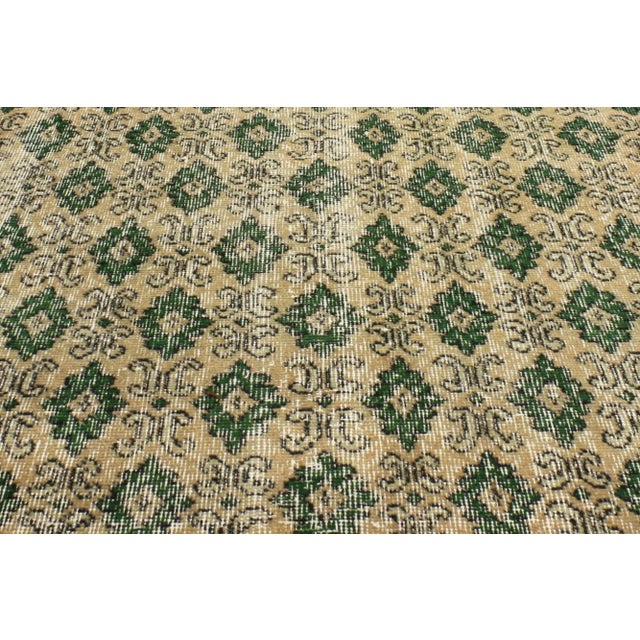 Mid 20th Century Distressed Vintage Turkish Sivas Rug - 03'03 X 06'01 For Sale - Image 5 of 5