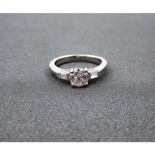 Metal 1.13 Ct Platinum Diamond Ring Size 5 For Sale - Image 7 of 9