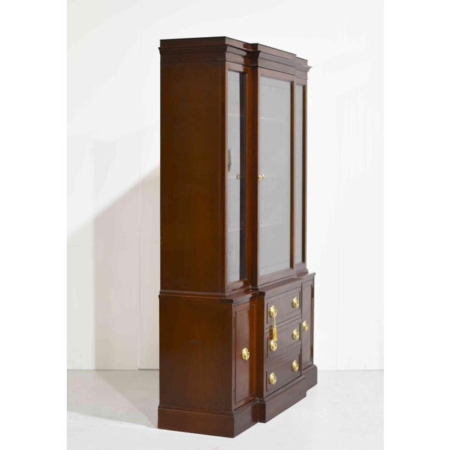 Mid 20th Century Mid Century Traditional Style Mahogany Display Curio China Cabinet by RWay For Sale - Image 5 of 14