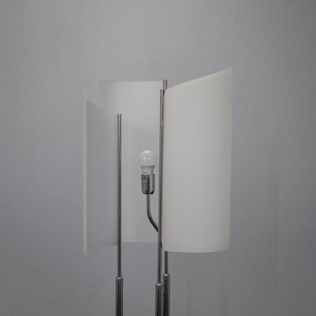 Black Arianna Floor Lamp by Bruno Gecchelin for Oluce, Italy, 1970s For Sale - Image 8 of 10