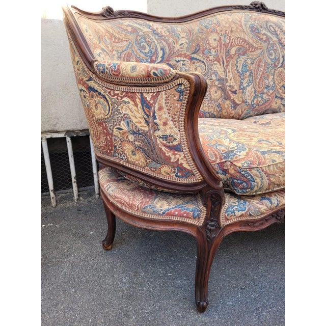 18th Century Walnut Sofa For Sale - Image 3 of 18