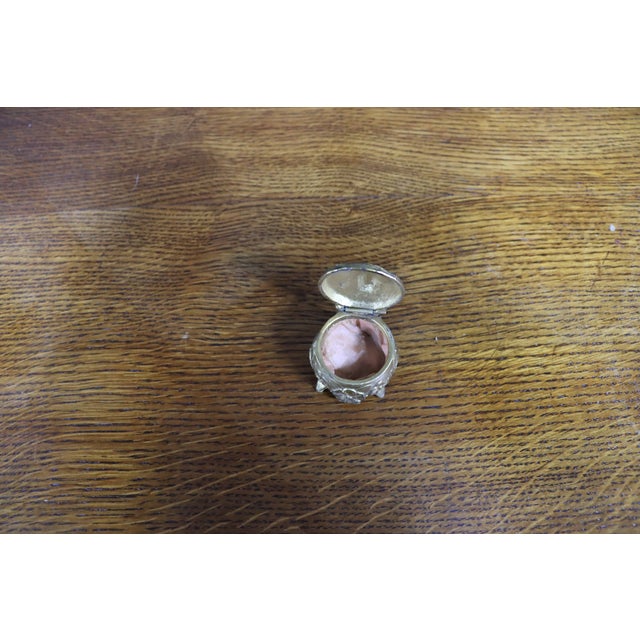 Victorian Ring Box With Bird & Floral Decoration For Sale - Image 4 of 9