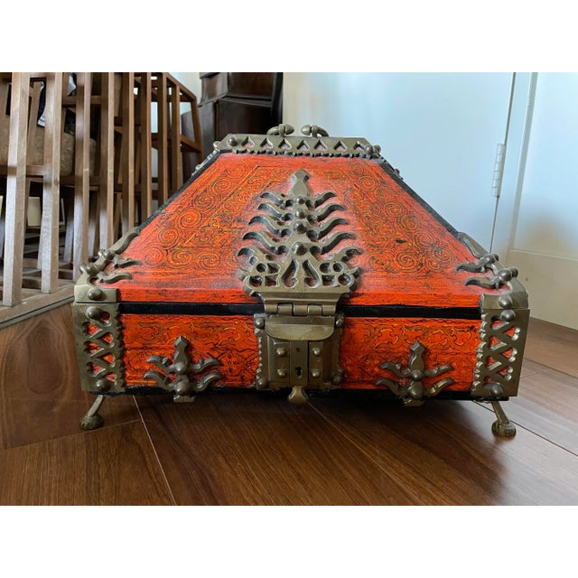 This listing is for an antique Malabar box, known in India as “Nettur Petti.” These boxes come from Kerala, India and...