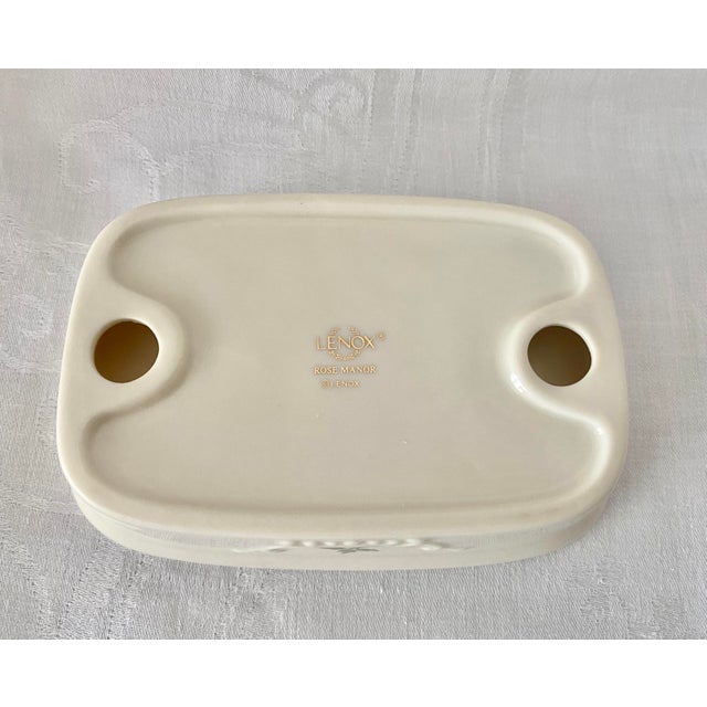 Late 20th Century Lenox Rose Manor Rectangular Soap Dish. Crafted from Lenox's signature premium ivory fine porcelain,...