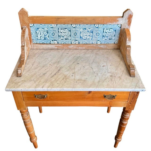 Late 19th Century English Pine Washstand With Blue and White Tile Backsplash For Sale In Atlanta - Image 6 of 10