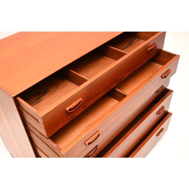 Vintage Danish Teak Chest of Drawers by Peter Hvidt and Orla Molgaard Nielsen for Søborg Møbelfabrik, 1960s For Sale - Image 10 of 11