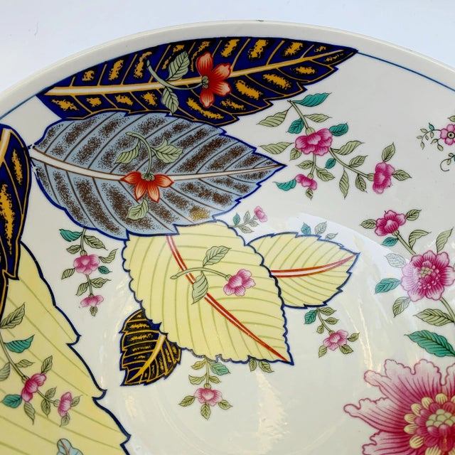 White Vintage Tobacco Leaf China Medium Serving Bowl For Sale - Image 8 of 13