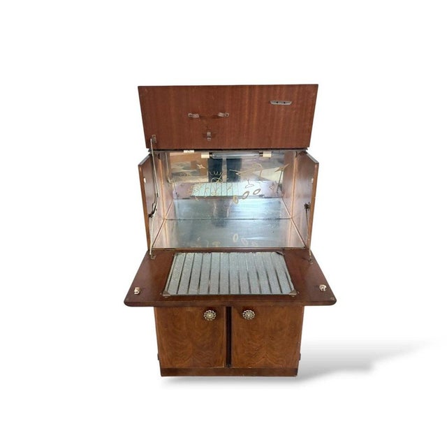 Metal Mid-Century Walnut Bar Cabinet with Fold-Down Top and Etched Glass Interior, 1950s For Sale - Image 7 of 10