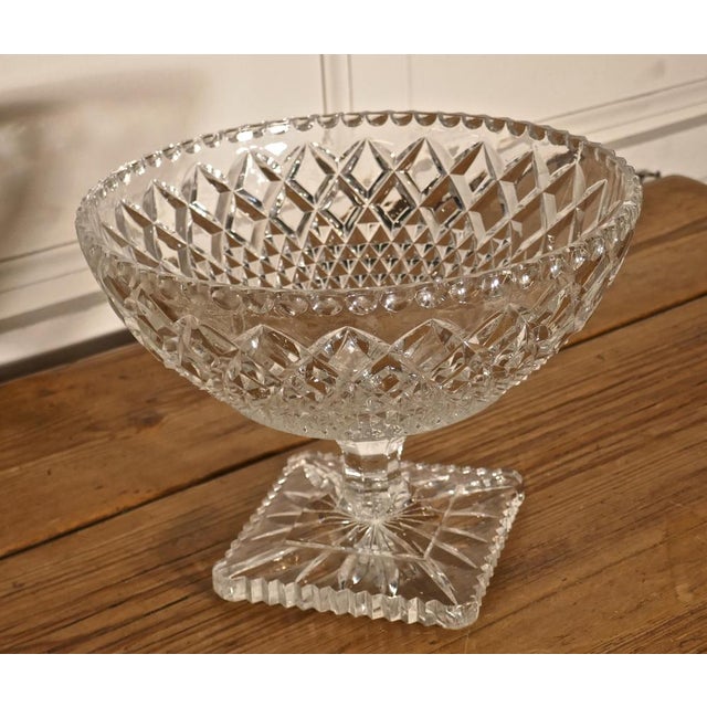 Large French Tazza Diamond Cut Cristal Pedestal Fruit Dish, 1950 For Sale - Image 6 of 7