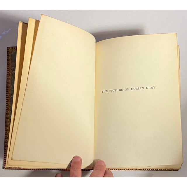 Fine Red Leather Binding - The Picture of Dorian Gray - Gothic and Philosophical Novel by Oscar Wilde 1908 For Sale - Image 9 of 14