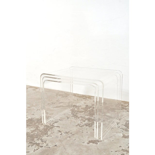 Vintage Acrylic Glass Nesting Tables, 1970s, Set of 3 For Sale - Image 6 of 9