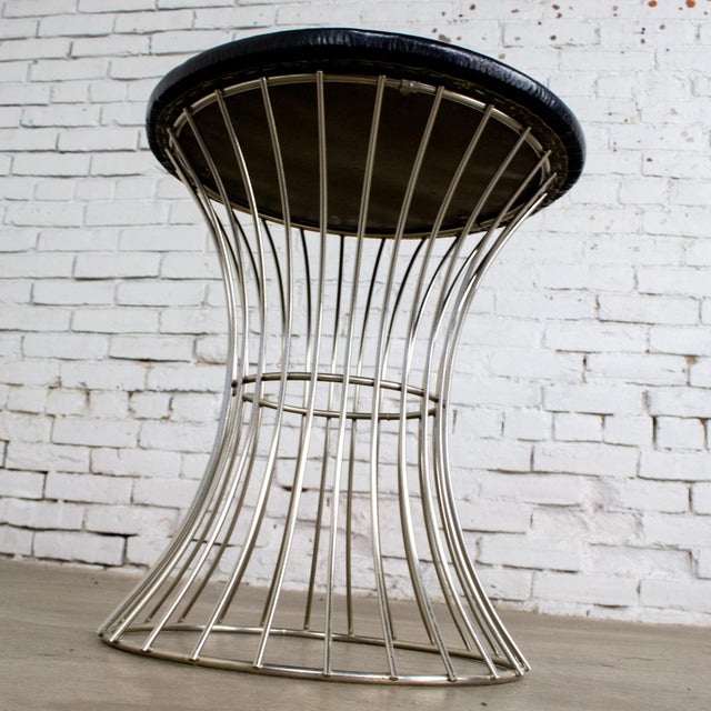 Mid-Century Modern Mid-20th Century MCM Stool Manner of Warren Platner Chrome Wire Base and Black Vinyl Seat For Sale - Image 3 of 18