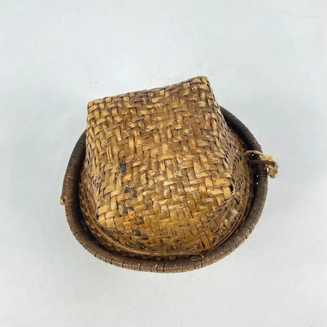African Early 20th Century Kuba Basket Box For Sale - Image 3 of 7