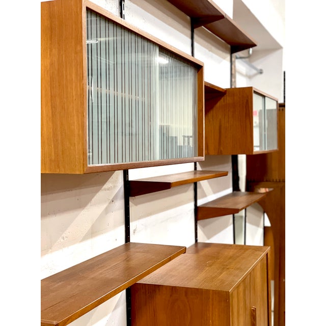 Mid-Century Modern Danish Modern Wall Unit of Shelving System by Kai Kristiansen for Fm Mobler For Sale - Image 3 of 10