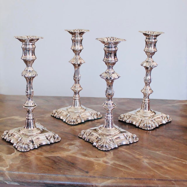 Set of Four Georgian Style English Silver Plate Candlesticks, 19th Century For Sale - Image 12 of 12