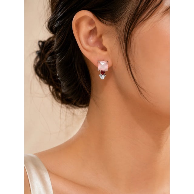 Contemporary Late 20th Century Pair of 14K White Gold Rose Quartz Garnet Heart Diamond Earrings For Sale - Image 3 of 3