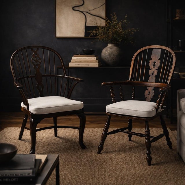 English Late 19th Century Windsor Armchair in the English Country Tradition With Huddersfield Yorkshire Provenance For Sale - Image 3 of 12