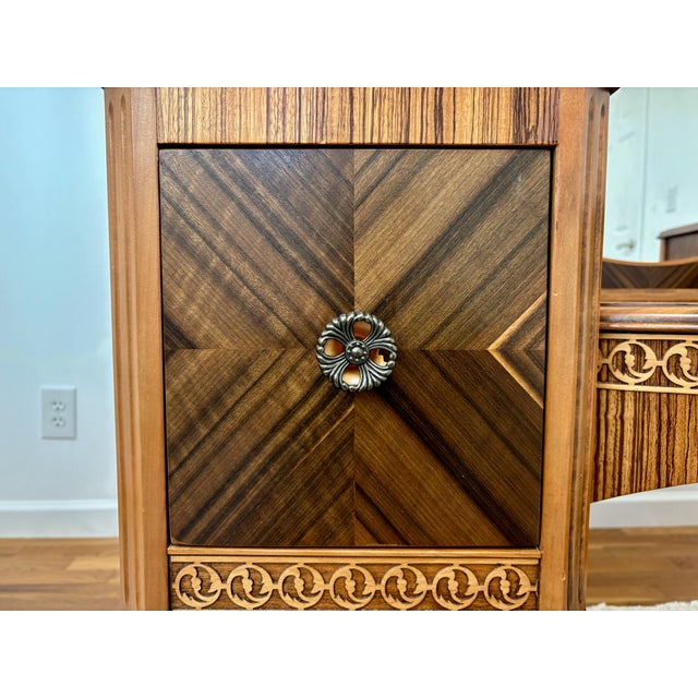 Early 20th Century Hollywood Regency Vanity For Sale - Image 9 of 9