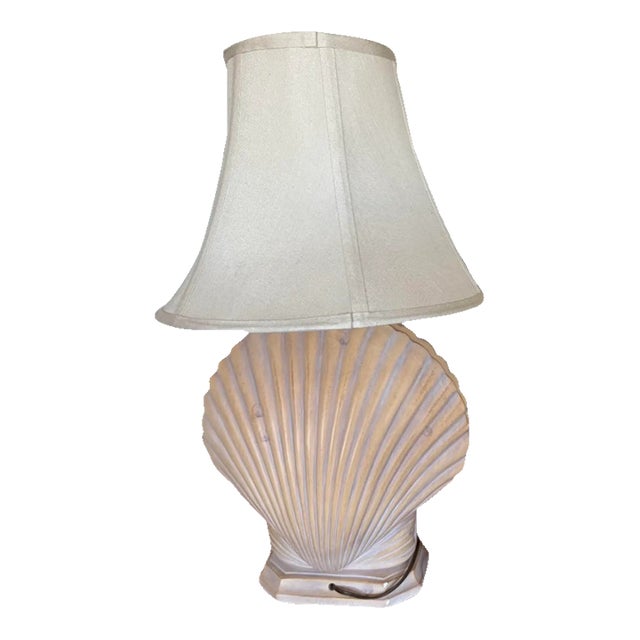 Vintage 1981 Ceramic Heavy Clam Shell Table Lamp For Sale
