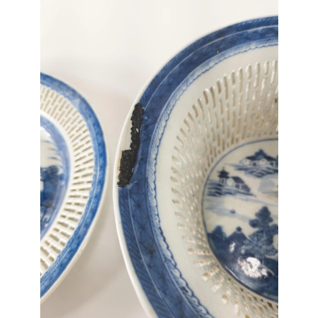 Chinese Export Chinoiserie Blue and White Basket and Tray For Sale - Image 9 of 13