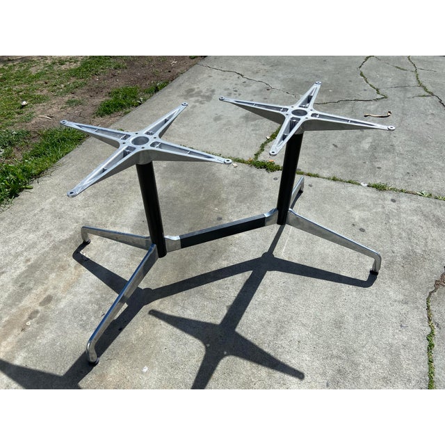 Vintage Oval Conference Table with Herman Miller Attributed Aluminum Segmented Base For Sale - Image 10 of 11