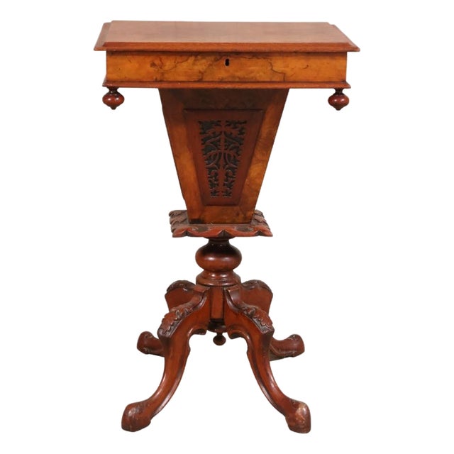 20th Century Central Pedestal English Sewing Table For Sale