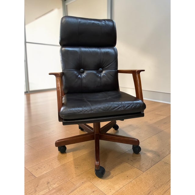 Mid-Century Modern Mid-Century Scandinavian Modern Leather and Teak Swivel Chair, Norway, 1960s-1970s For Sale - Image 3 of 18